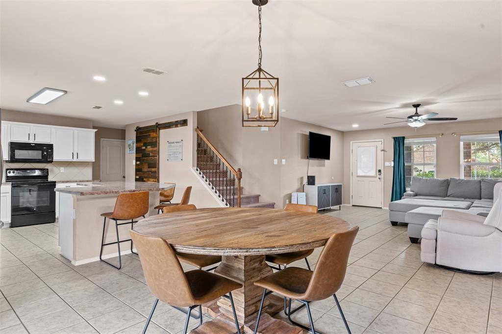 1524 Quails Nest Drive, Fort Worth, TX 76177