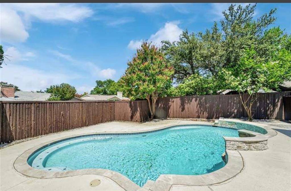 2926 Forest Hills Lane, Richardson, TX 75080