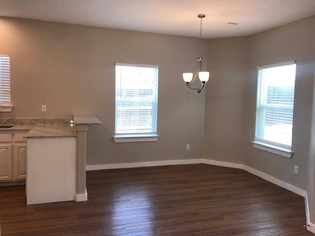 3542 Apple Valley Way, Dallas, TX 75227