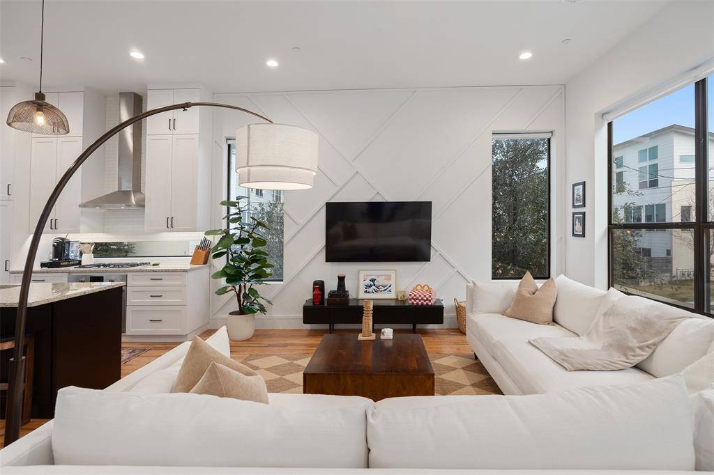 5912 Lindell Avenue #101, Dallas, TX 75206