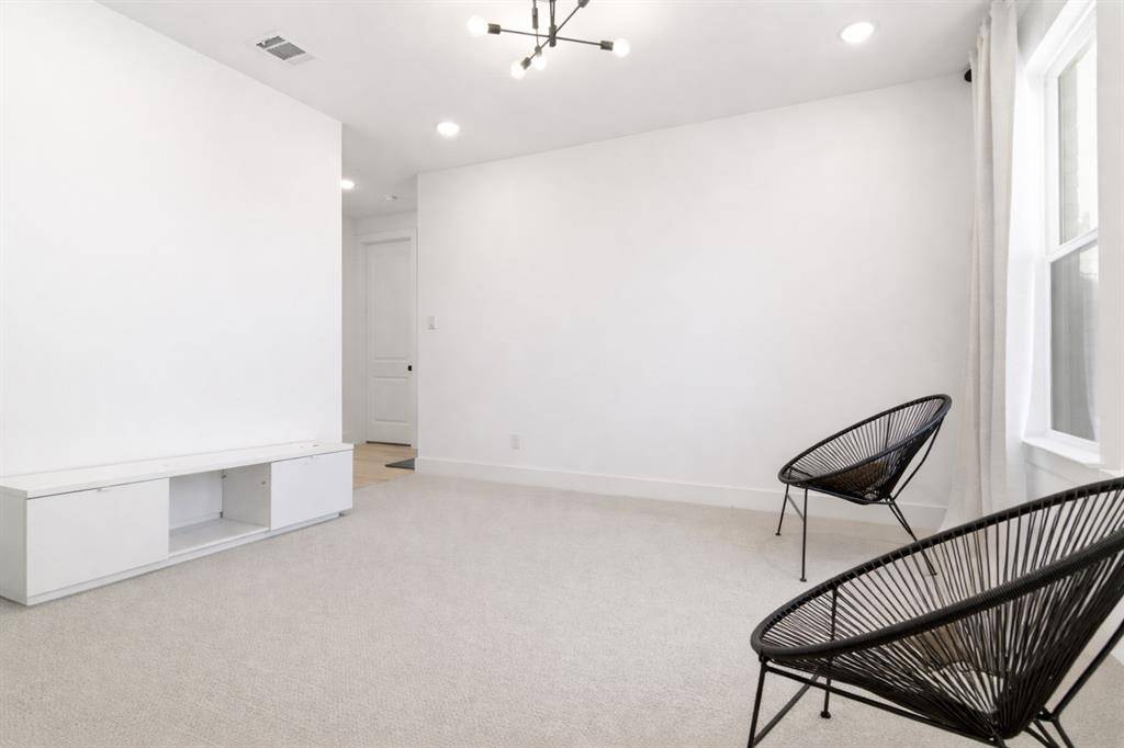 203 Lennon Drive, Hickory Creek, TX 75065