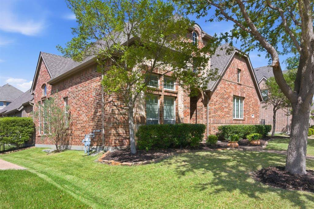 2207 Glasgow Drive, Trophy Club, TX 76262