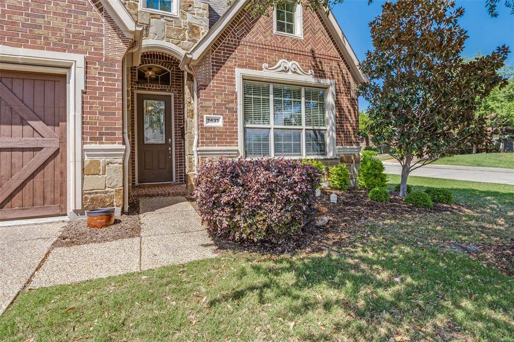 2537 Louis Lane, Lewisville, TX 75056