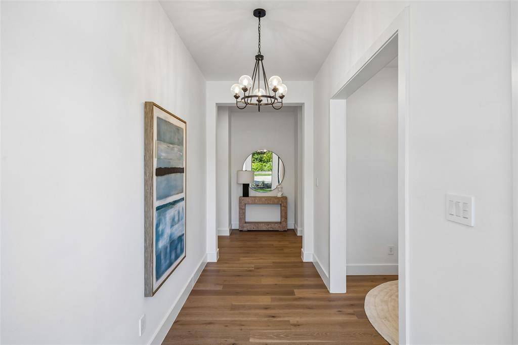 11131 Hillcrest Road, Dallas, TX 75230