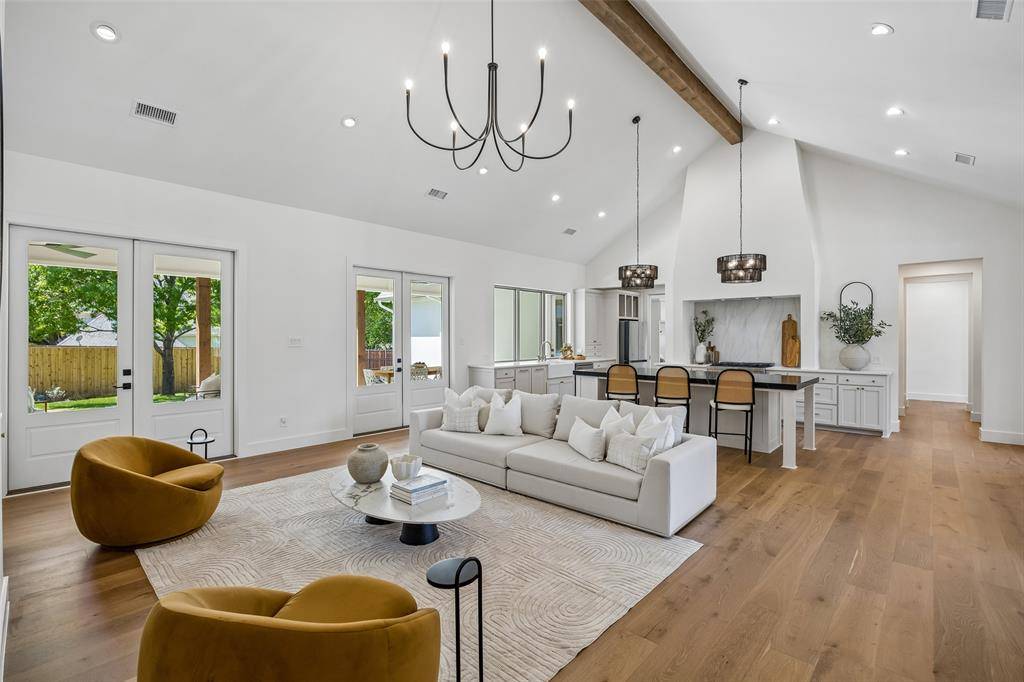 11131 Hillcrest Road, Dallas, TX 75230