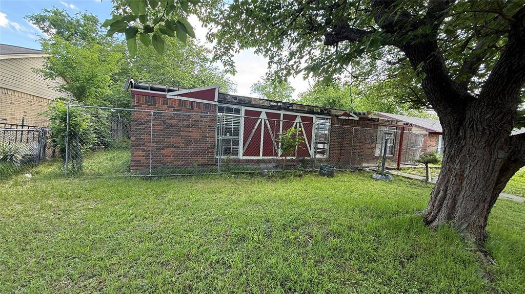 9532 Glengreen Drive, Dallas, TX 75217