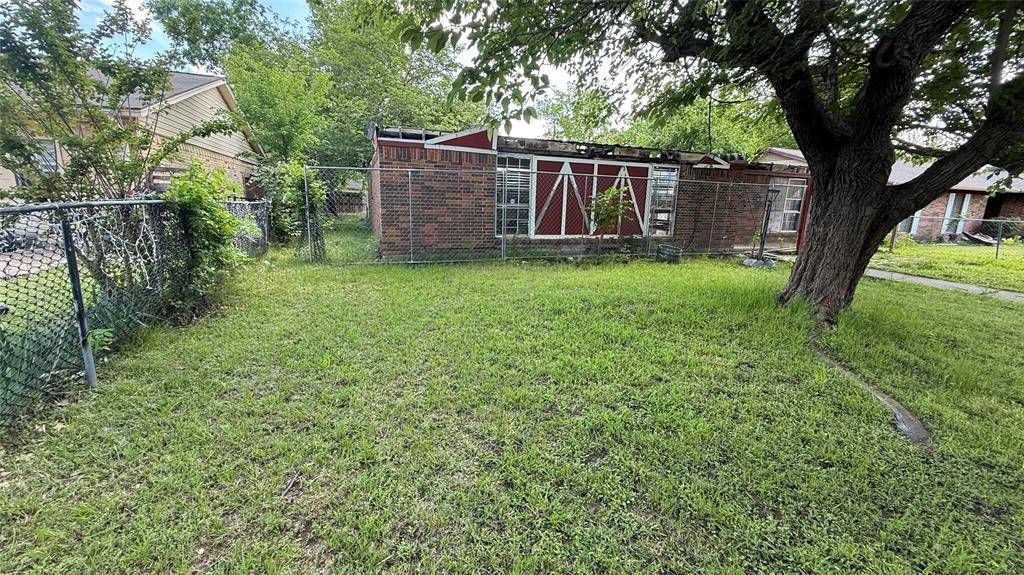 9532 Glengreen Drive, Dallas, TX 75217