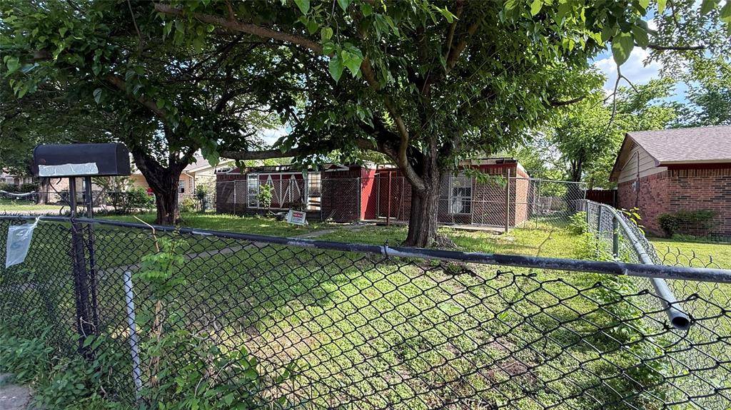 9532 Glengreen Drive, Dallas, TX 75217