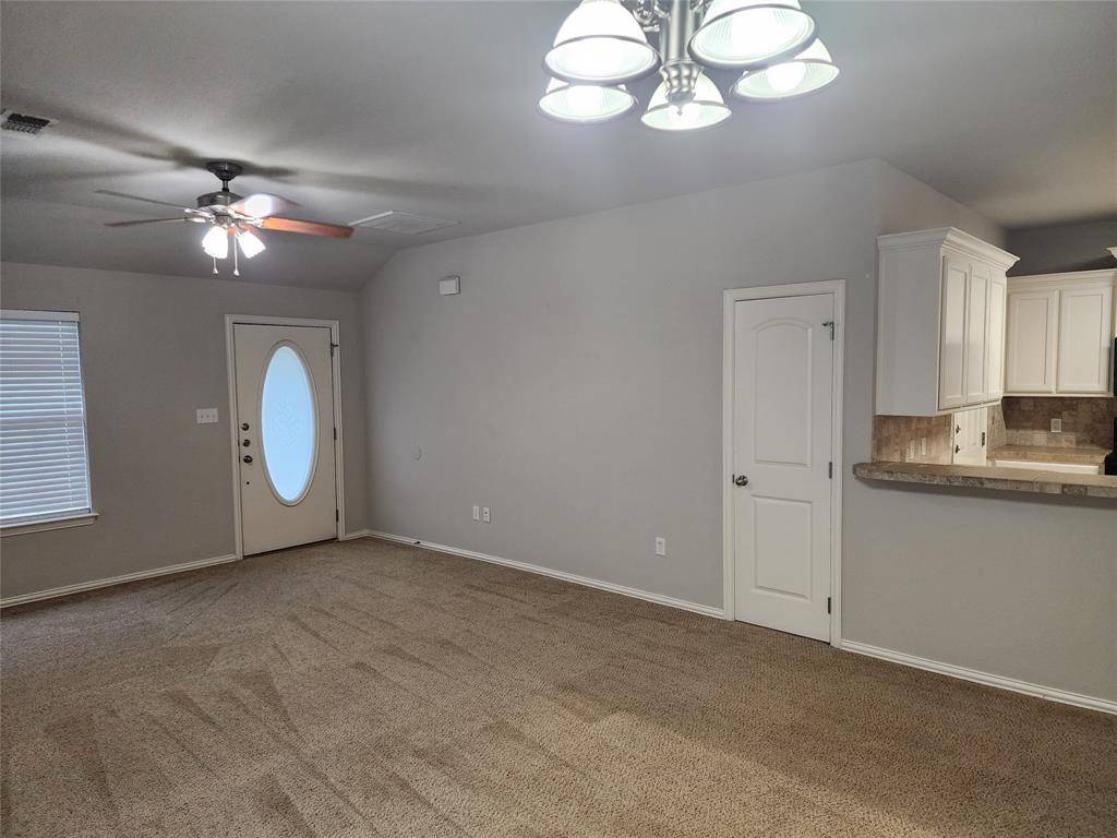 151 N Meadows Drive N, Granbury, TX 76048