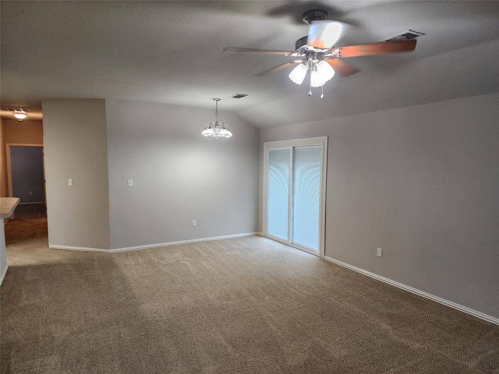 151 N Meadows Drive N, Granbury, TX 76048