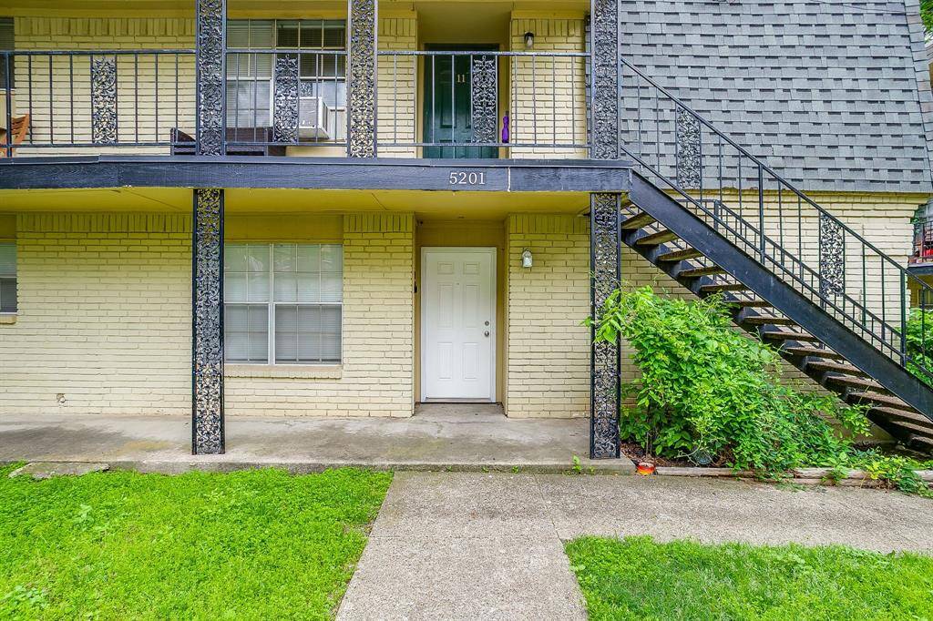 5201 Curzon Avenue #9, Fort Worth, TX 76107