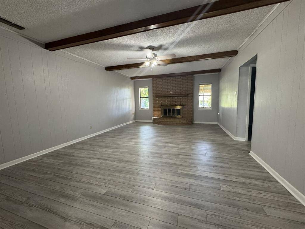 207 Sharp Avenue, Stephenville, TX 76401