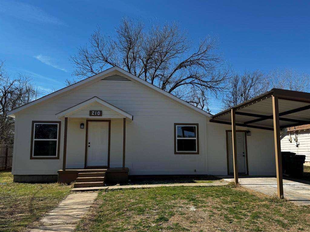 210 Reta Street, Stephenville, TX 76401