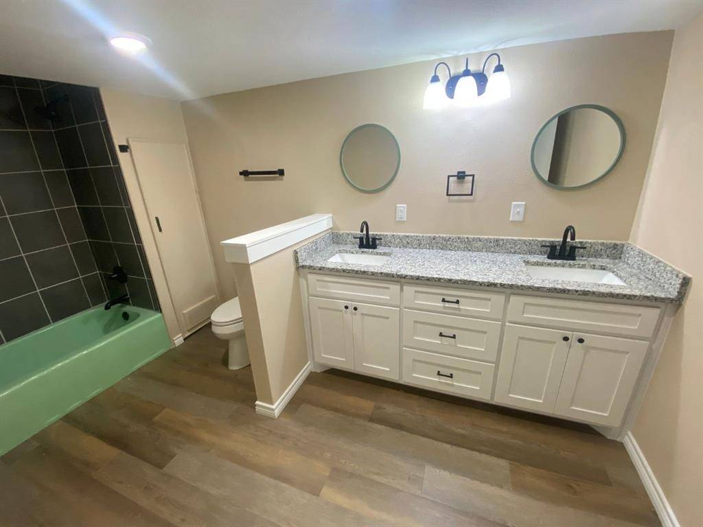 210 Reta Street, Stephenville, TX 76401