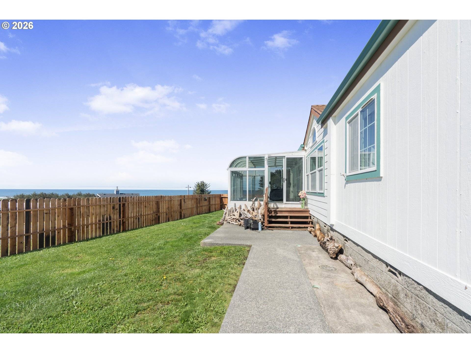 94033 DOYLE POINT RD, Gold Beach, OR 97444