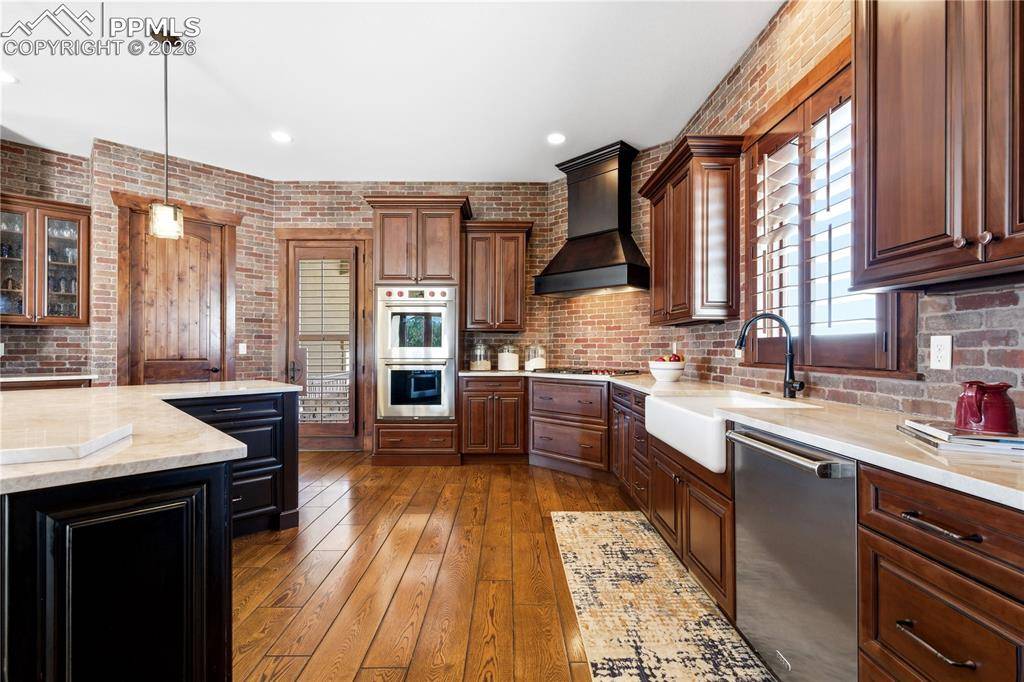 1548 Amber CT, Castle Rock, CO 80108