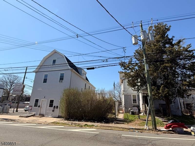 335 Myrtle Ave, Irvington Twp., NJ 07111