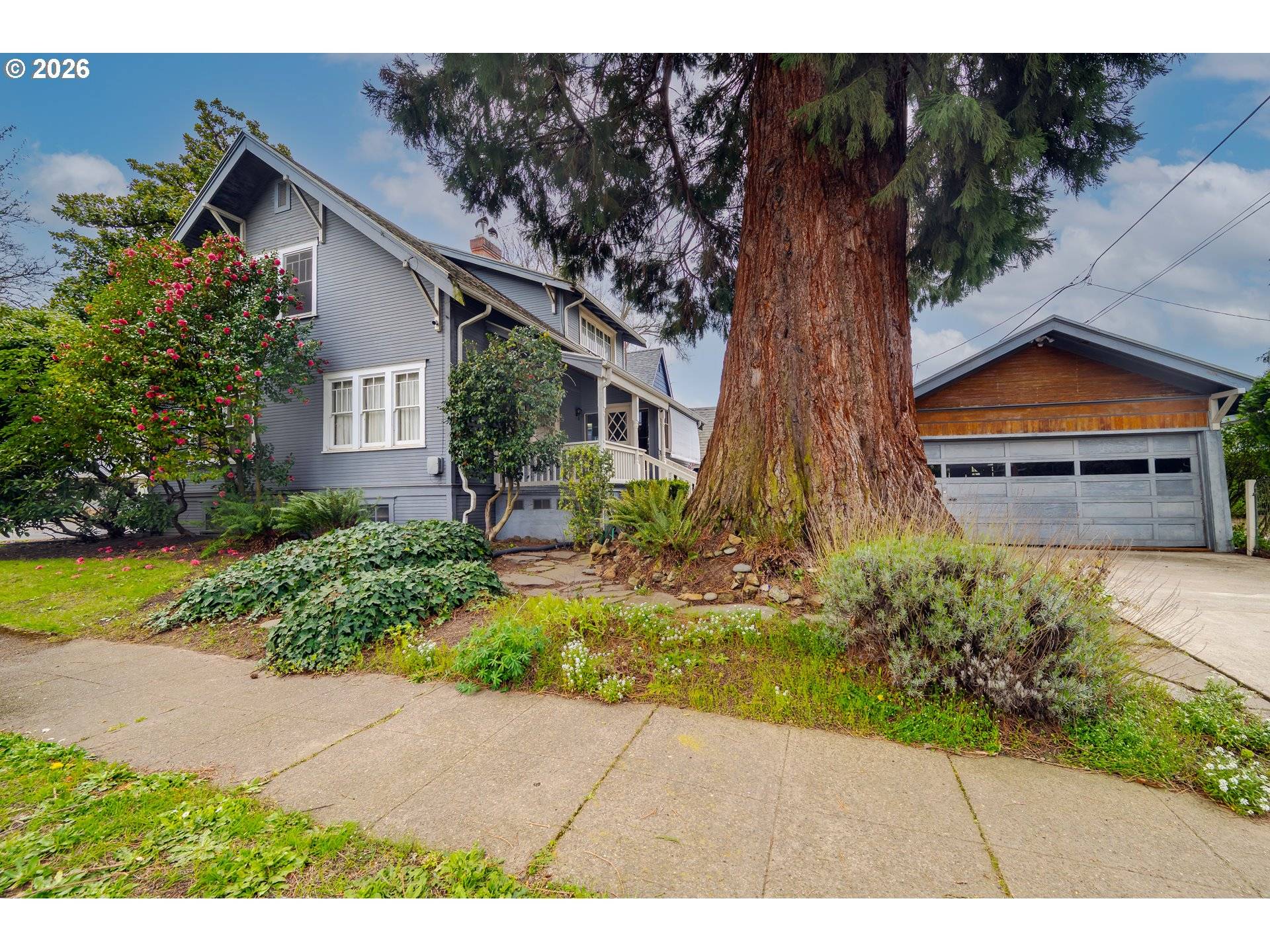 995 CAPITOL ST NE, Salem, OR 97301