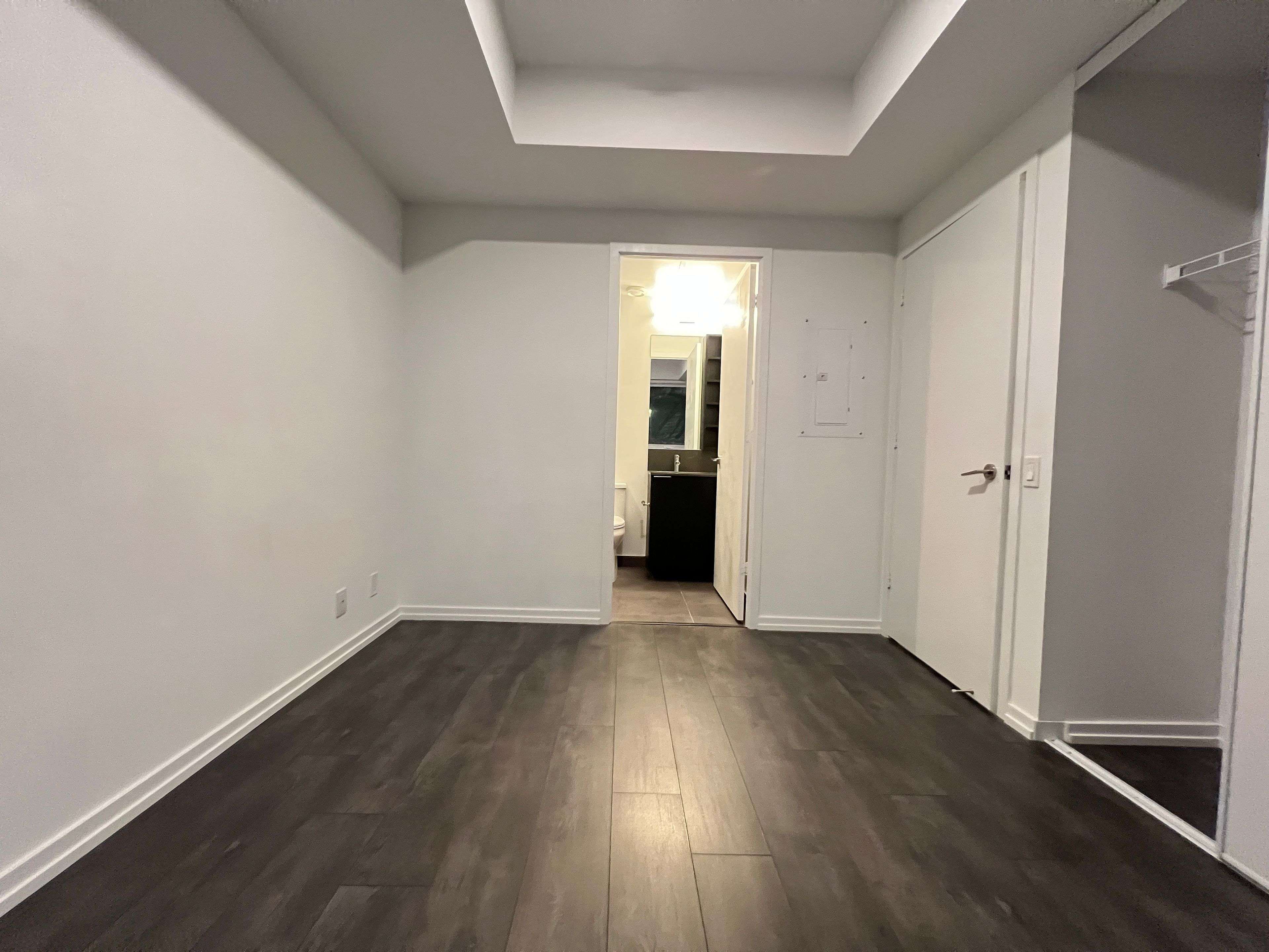 1000 Portage Pkwy #4211, Vaughan, ON L4K 0L1