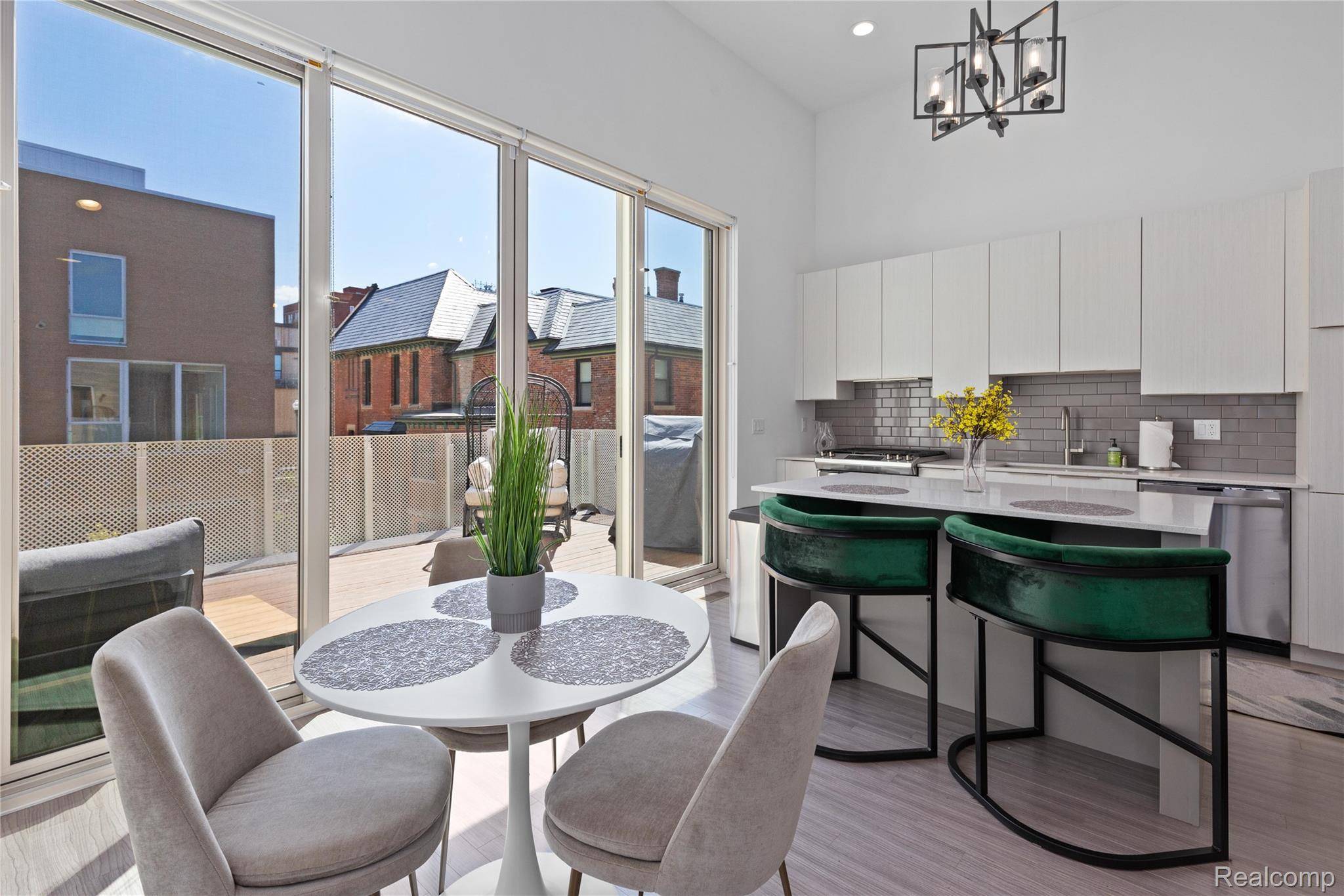 2820 John R ST, Detroit, MI 48201