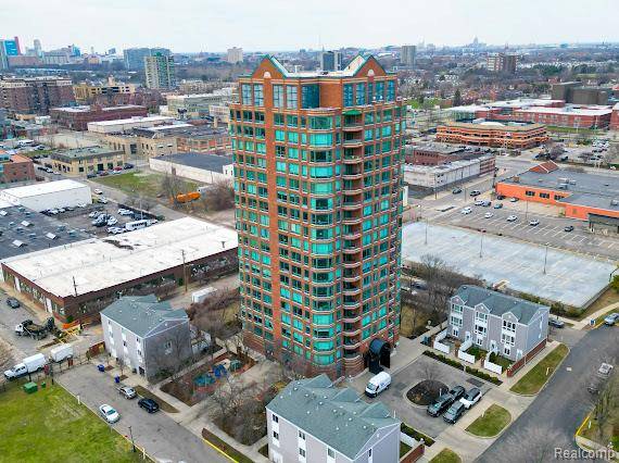 3320 2f Spinnaker ln LN #5 2f, Detroit, MI 48207