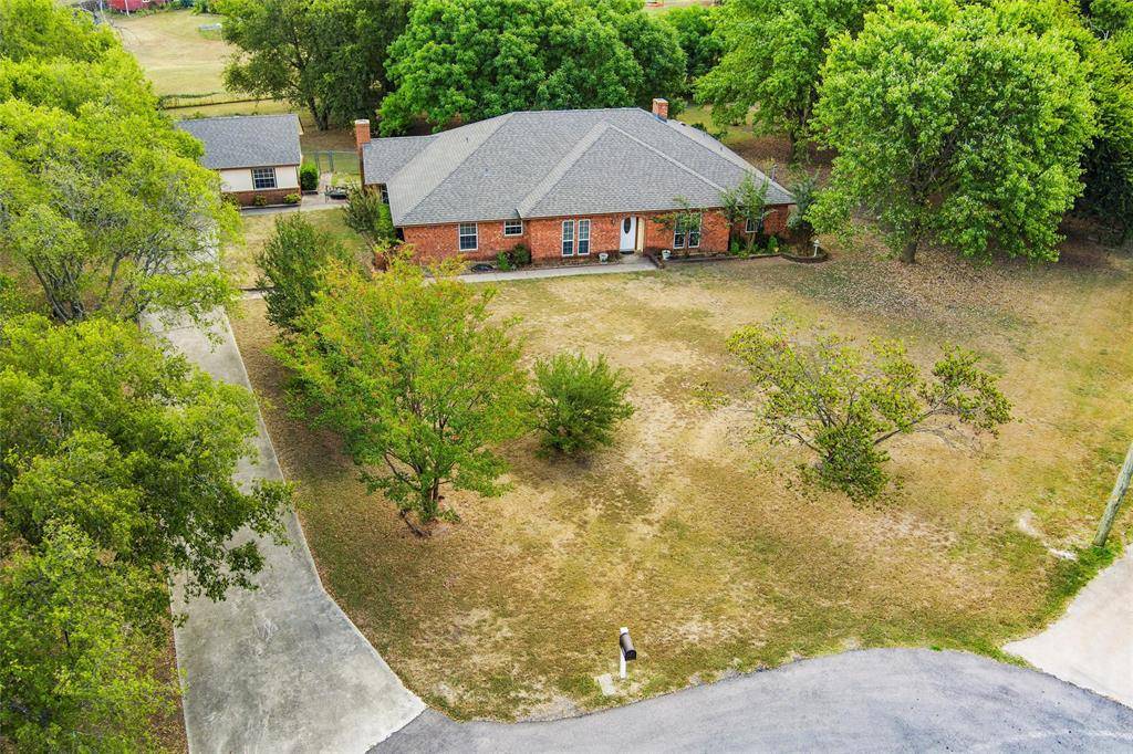 5030 Diamond Creek Drive, Midlothian, TX 76065