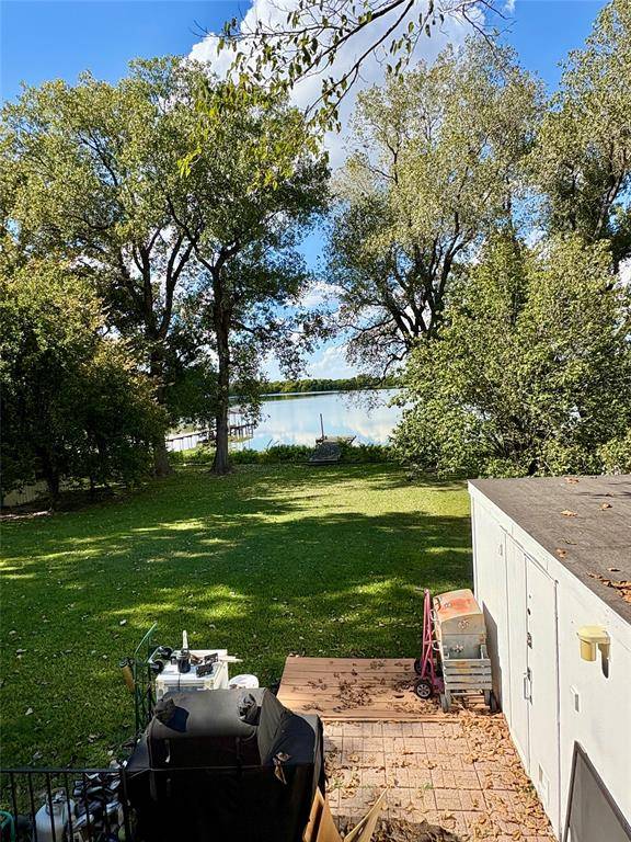 307 Lakewood Drive, Waxahachie, TX 75165