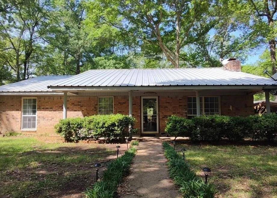 180 Ripple Creek Drive, Coldspring, TX 77331