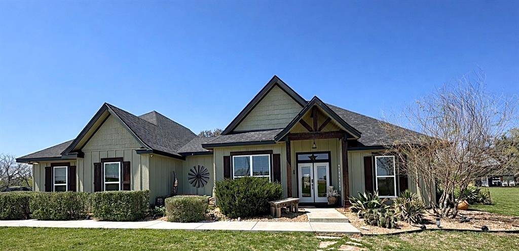 265 Lake Point, Comanche, TX 76442