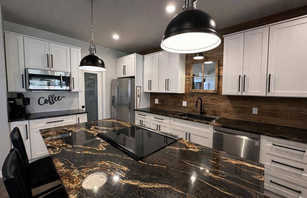 265 Lake Point, Comanche, TX 76442