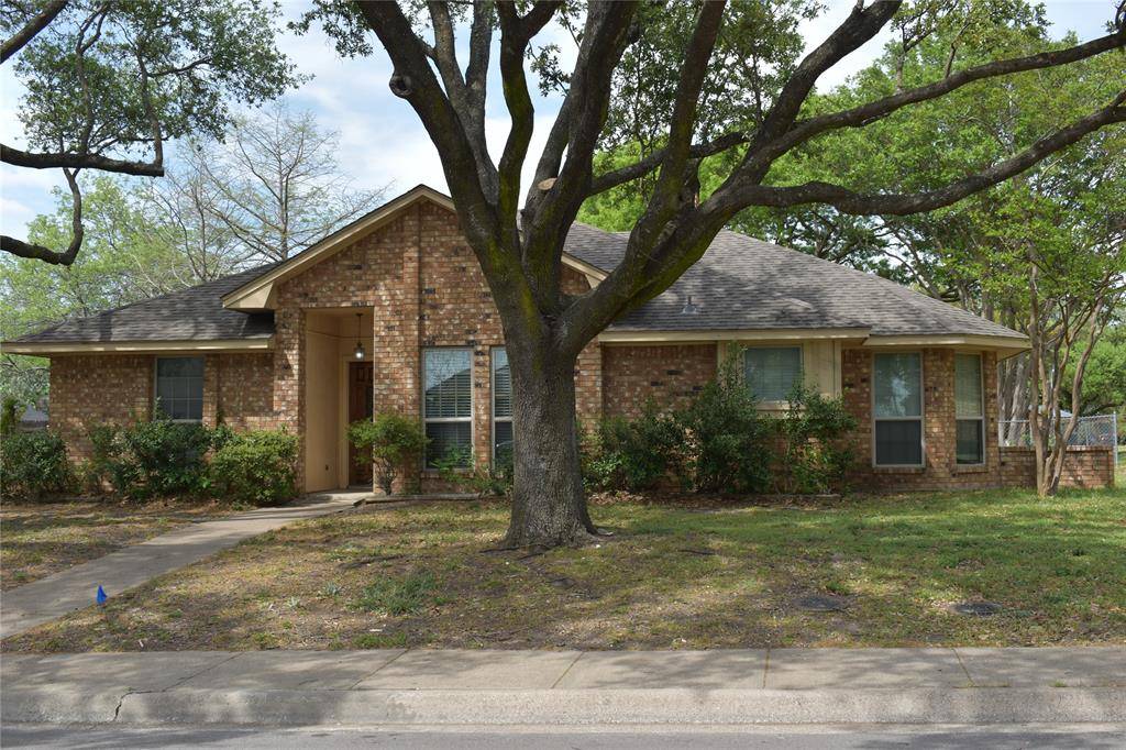 205 Pueblo Drive, Waxahachie, TX 75165