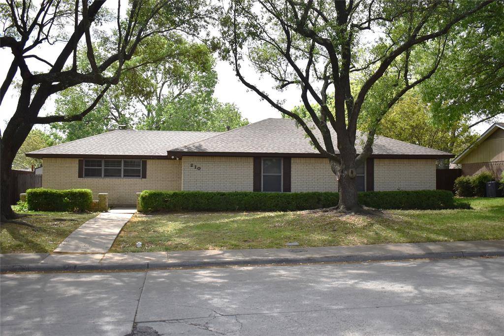 210 Iroquois Lane, Waxahachie, TX 75165