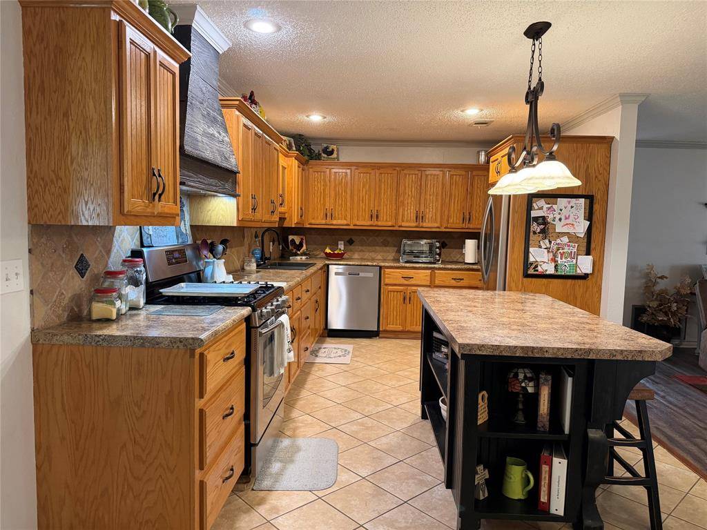 4512 FM 114, Avery, TX 75554