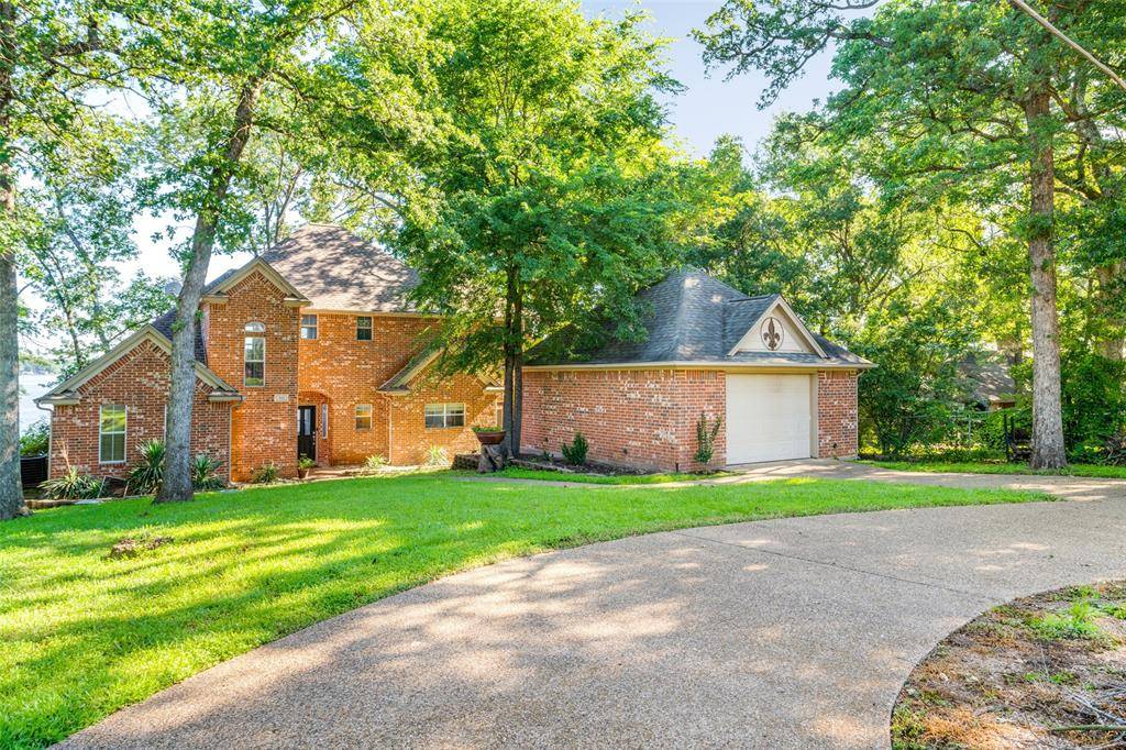 194 Shady Shores Drive, Mabank, TX 75156