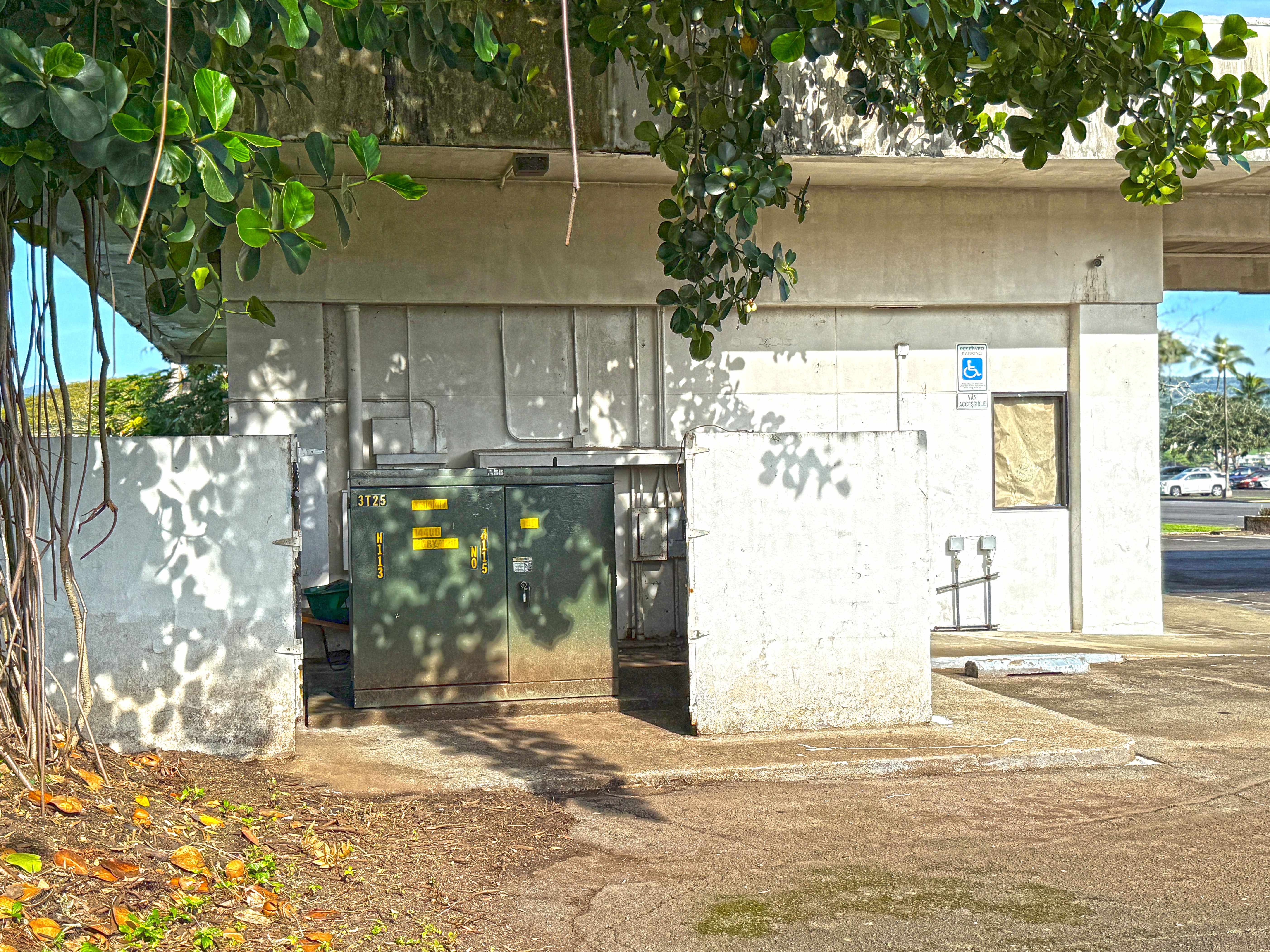 744 KAMEHAMEHA AVE, Hilo, HI 96720