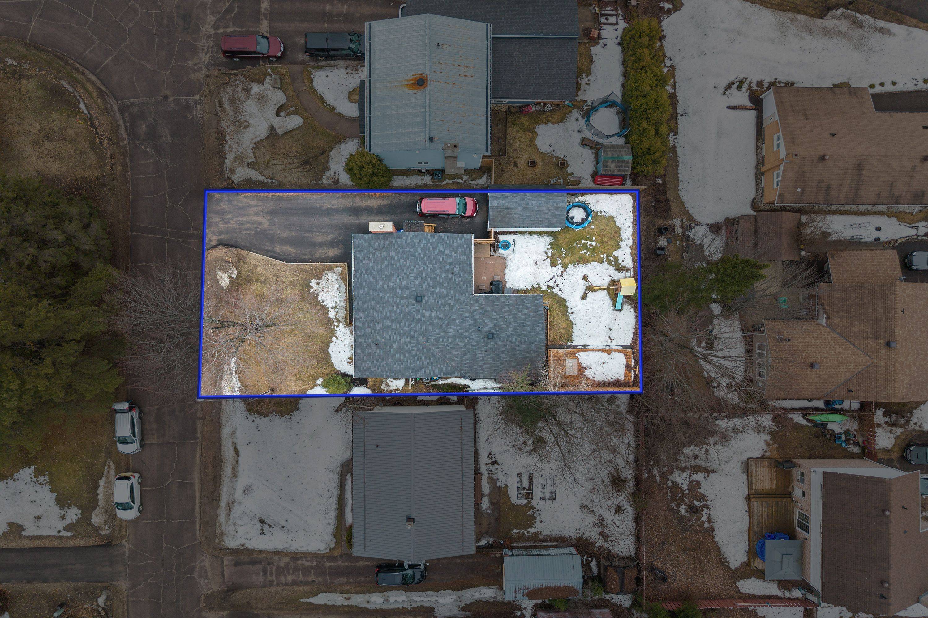 25 FRONTENAC CRES, Deep River, ON K0J 1P0