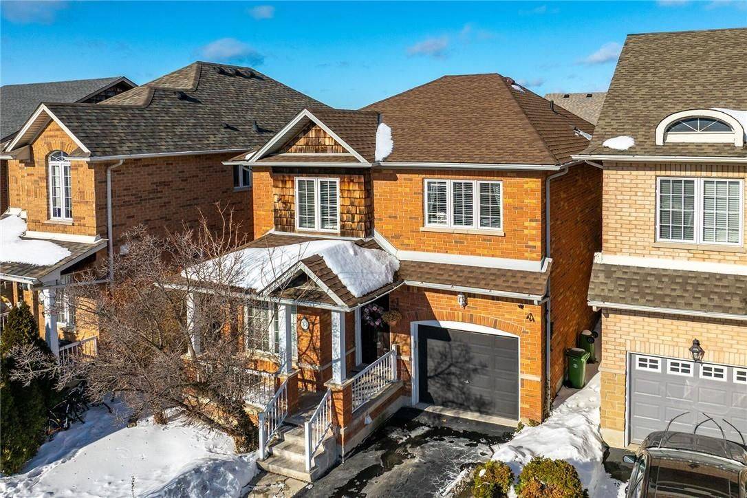 33 Panorama WAY, Hamilton, ON L8E 6C6