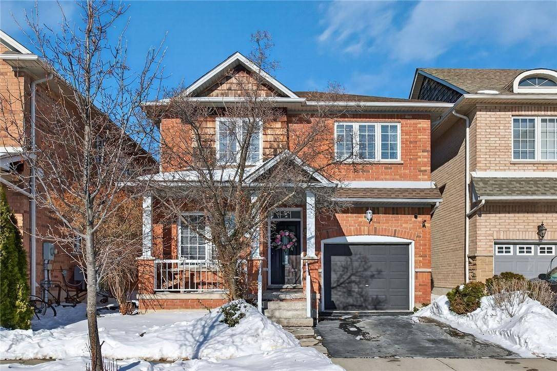 33 Panorama WAY, Hamilton, ON L8E 6C6