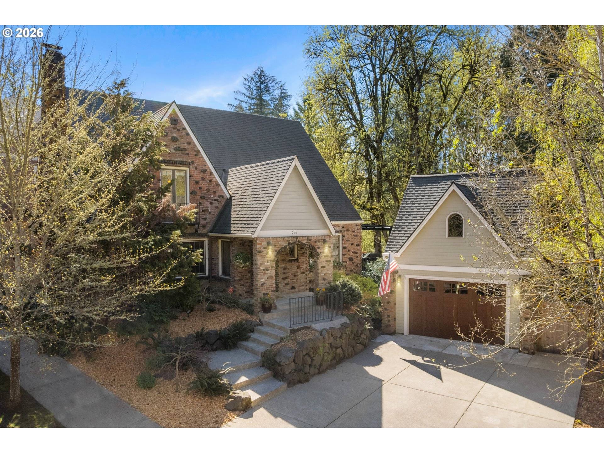 626 SW COMUS CT, Portland, OR 97219