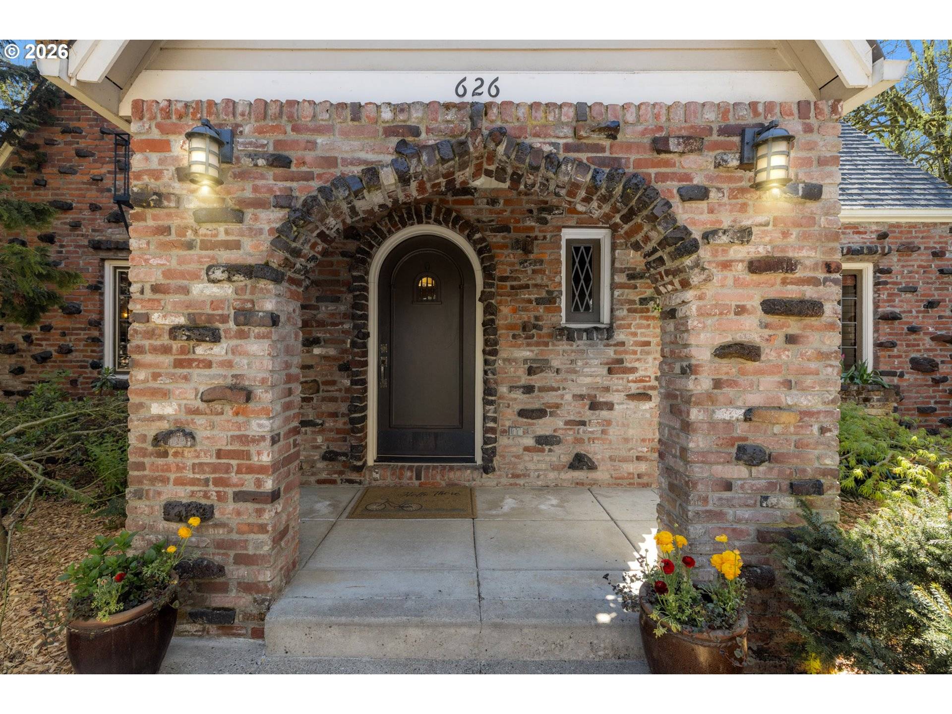 626 SW COMUS CT, Portland, OR 97219