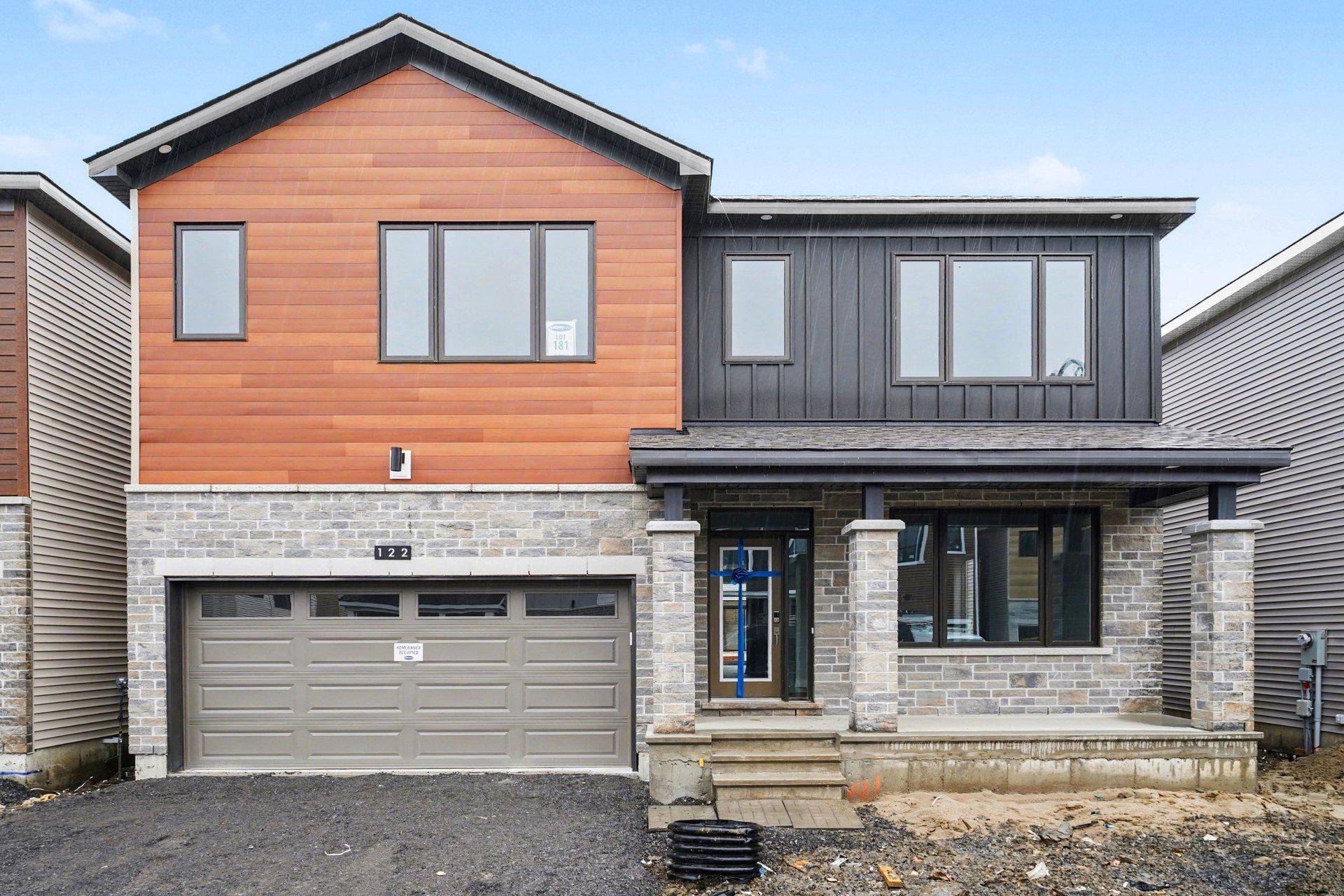 122 Viburnum TER, Stittsville - Munster - Richmond, ON K0A 2Z0