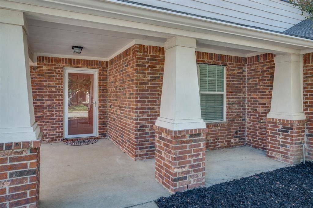 15532 Adlong Drive, Fort Worth, TX 76262