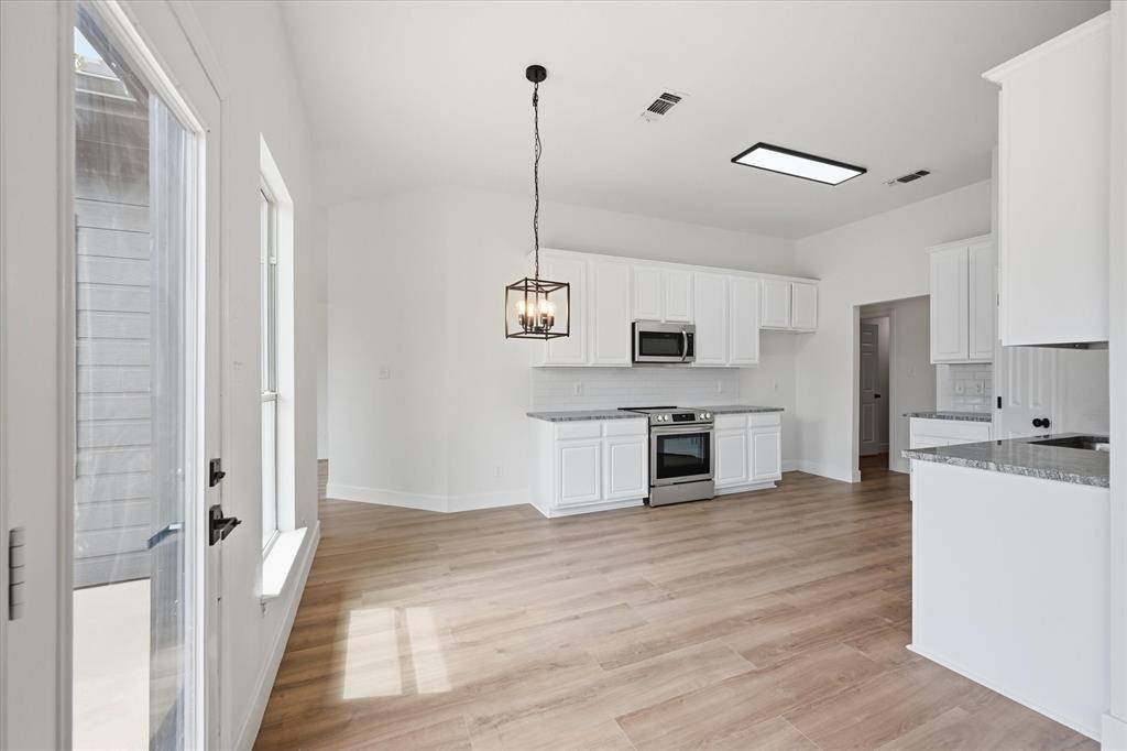 1500 La Mirada, Denton, TX 76208