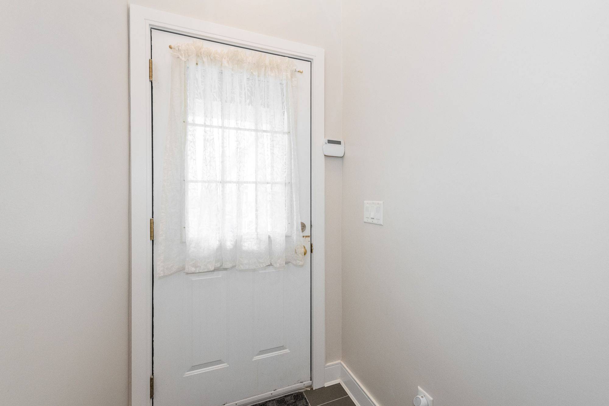 212 Rutgers Private, Carlington - Central Park, ON K2C 4G7