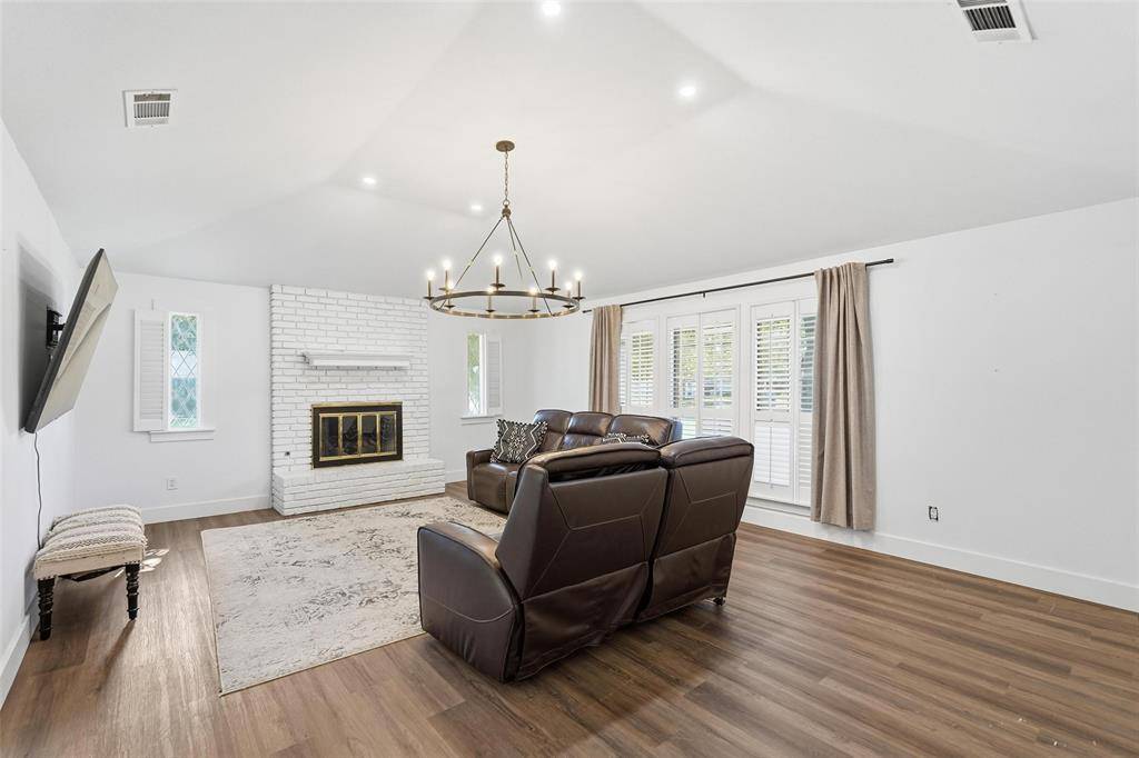 3317 Canterbury Drive, Plano, TX 75075
