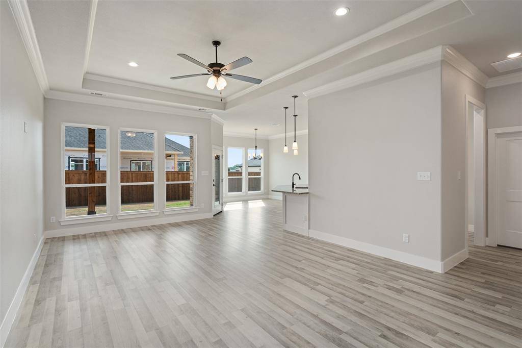 723 Cobblestone Circle, Mabank, TX 75147