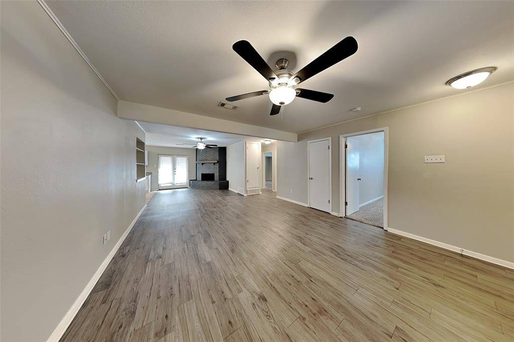 1018 N Lucas Drive, Grapevine, TX 76051