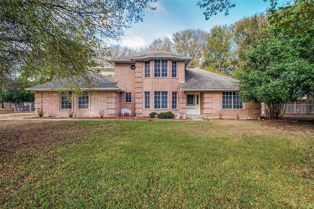 221 Valley Ranch Road, Weatherford, TX 76087