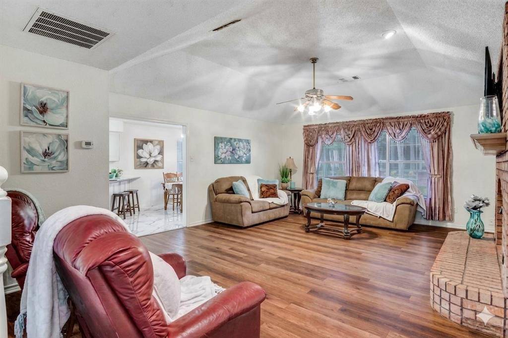 221 Valley Ranch Road, Weatherford, TX 76087