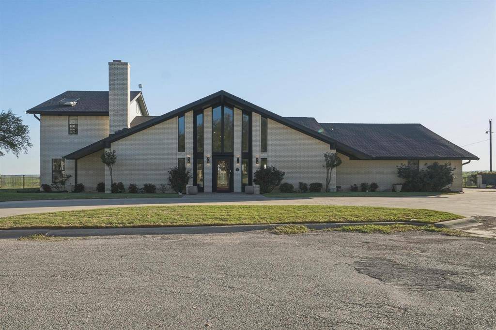 1505 Hillcrest Street, Coleman, TX 76834